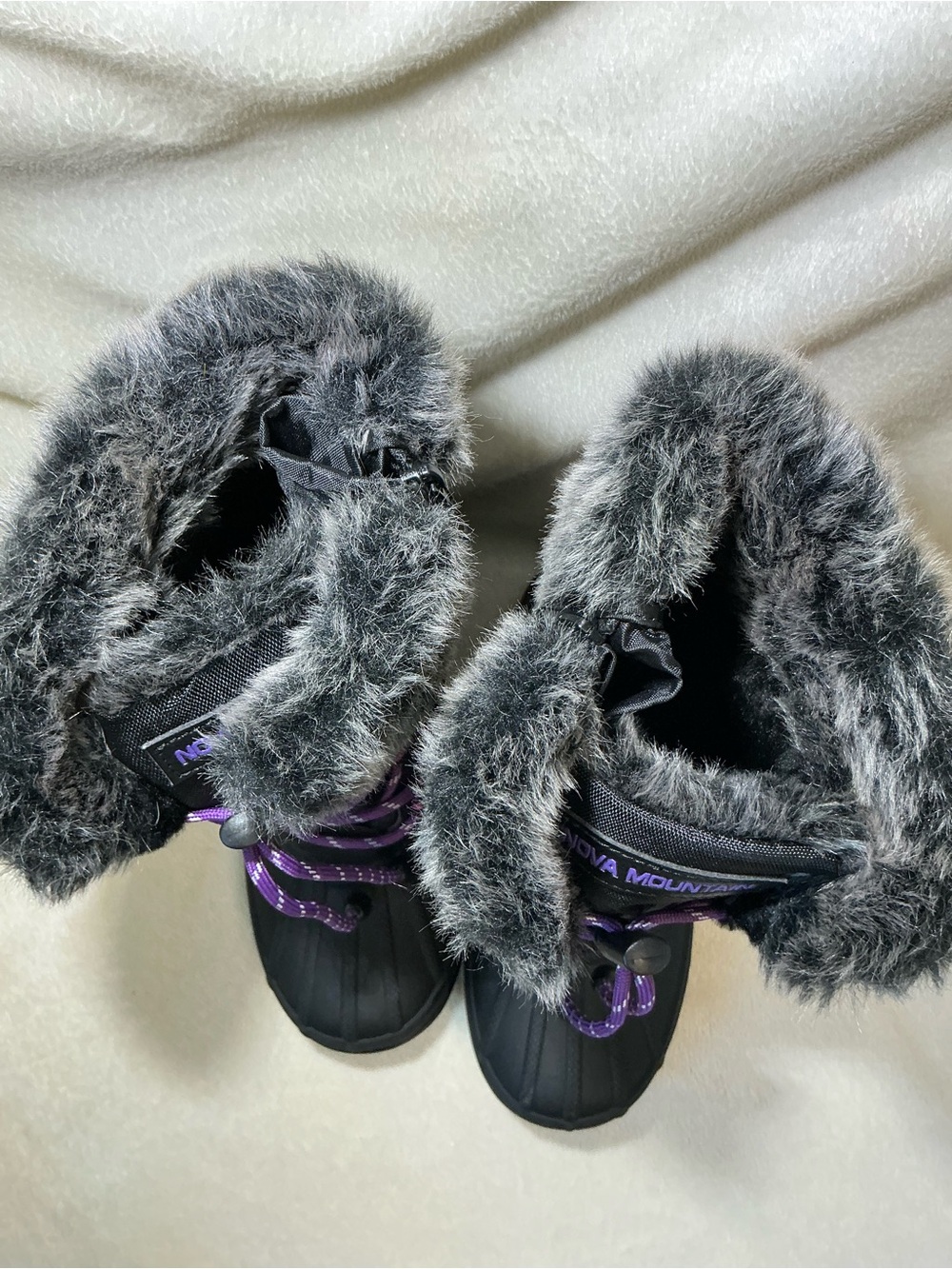 NEW! Nova Mountain Black Faux-Fur Winter Boots Girls Size 4 NWOT - Picture 9 of 12
